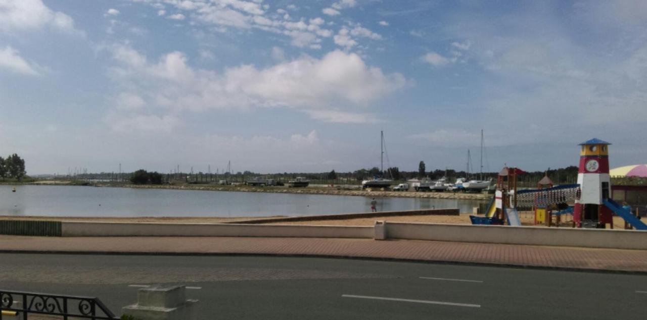 Maison de vacances face plan d'eau classée La Faute-sur-Mer Esterno foto